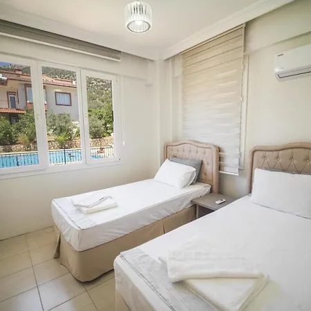 Villa Spectacular With Pool And Amazing View Surrounded By Nature *